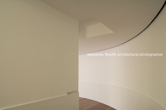 fundação iberê camargo alvaro siza