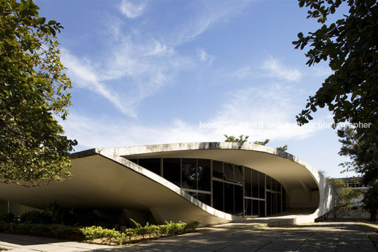 escola estadual milton campos oscar niemeyer