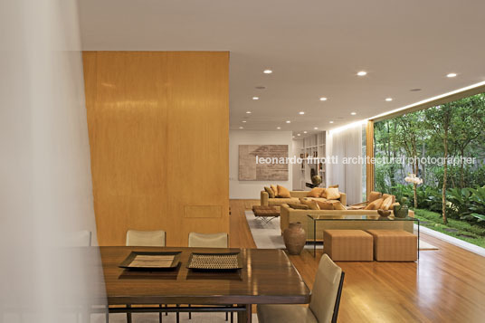 casa morumbi isay weinfeld