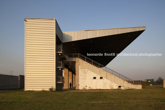 shooting center bcmf arquitetos