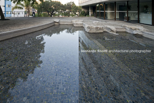 edifício jaraguá paulo mendes da rocha