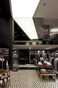 alberto gentlemen store/design barra