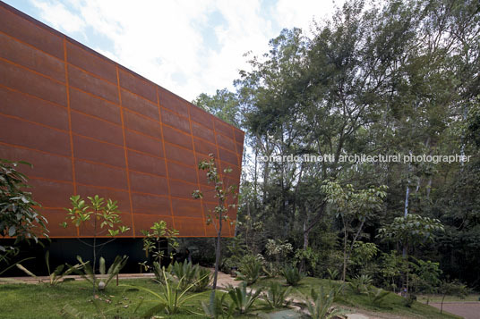 galeria miguel rio branco - inhotim arquitetos associados