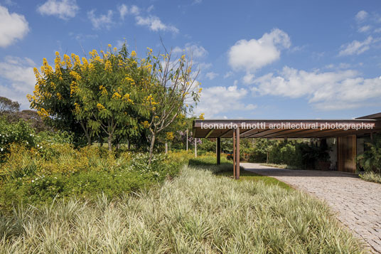 casa fb - fazenda boa vista jacobsen arquitetura