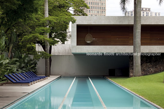 casa grécia isay weinfeld