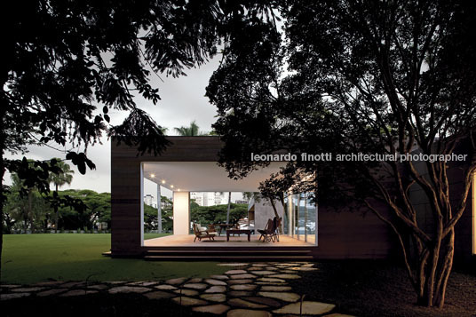 casa grécia isay weinfeld