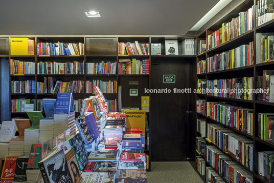 livraria da vila 2 - cidade jardim isay weinfeld