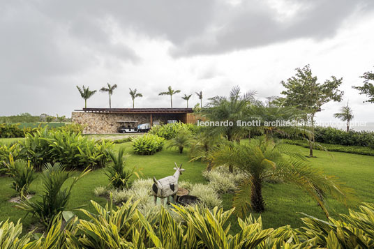 casa jca bernardes arquitetura