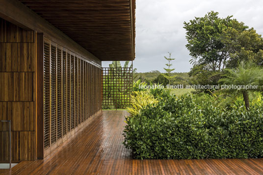 casa jca bernardes arquitetura