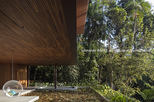 casa rlw - são pedro jacobsen arquitetura