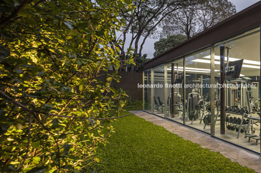 casa je jacobsen arquitetura