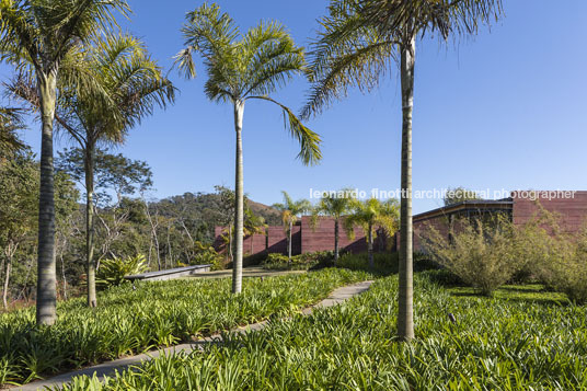 casa terra bernardes arquitetura