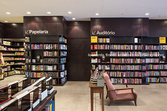 livraria da vila - galleria shopping isay weinfeld