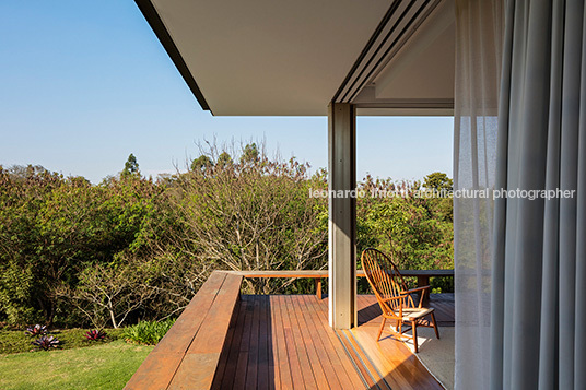 casa rrm - fazenda boa vista bernardes arquitetura