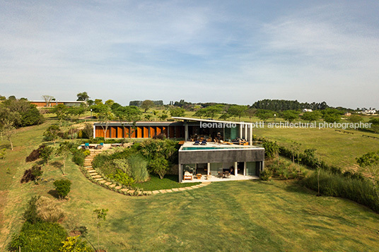 casa origami - fazenda boa vista bernardes arquitetura