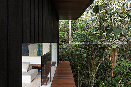 casa cmh - são pedro jacobsen arquitetura