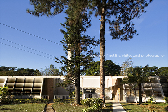 h-10 category officials residences at ita oscar niemeyer