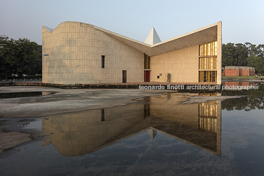 panjab university gandhi bhawan pierre jeanneret