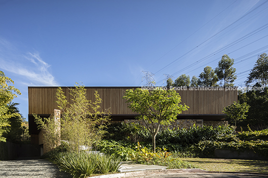 casa cwn bernardes arquitetura