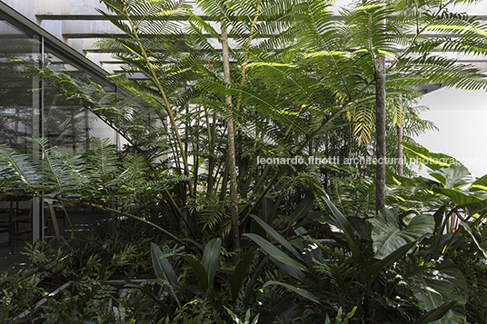 casa av isabel duprat arquitetura paisagística