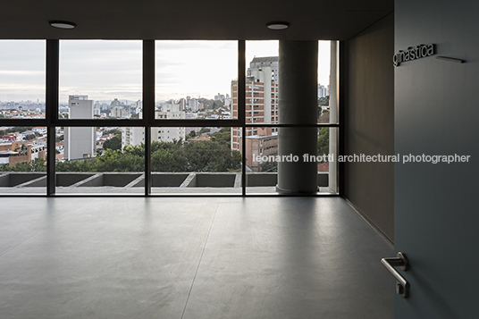 spot 393 amz arquitetos