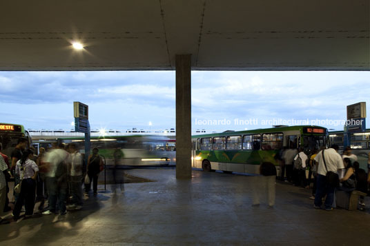eixão bus station lucio costa