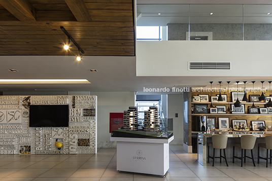 showroomayoshii baggio schiavon arquitetura