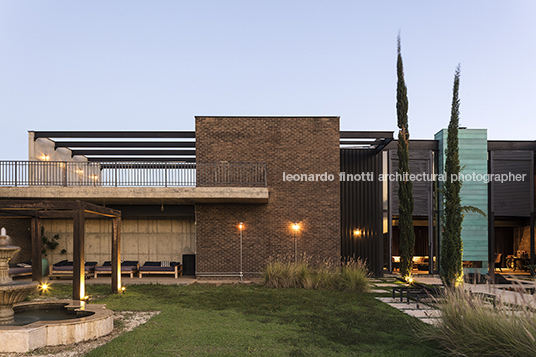 casa castro felipe caboclo arquitetura