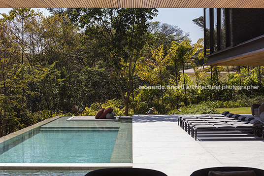 casa lr jacobsen arquitetura