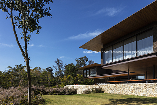 casa lr jacobsen arquitetura