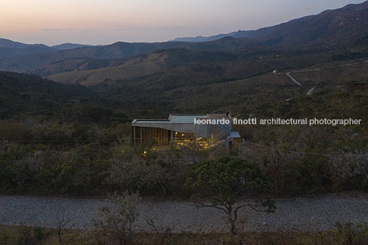 casa no cerrado vazio s/a