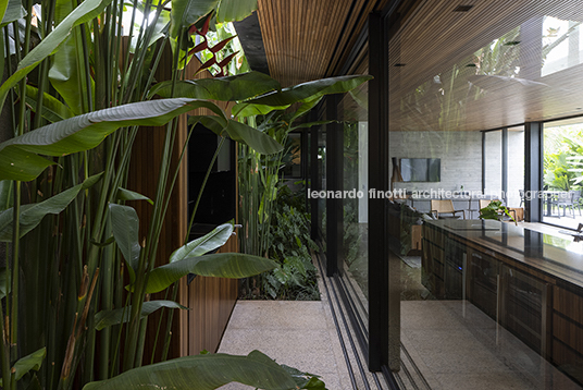 casa ak aguirre arquitetura