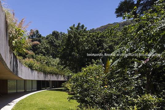 casa asa bernardes arquitetura