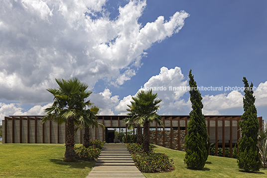 casa ninho felipe caboclo arquitetura