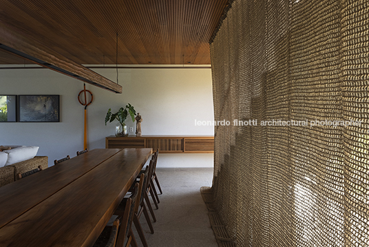 casa ml bernardes arquitetura