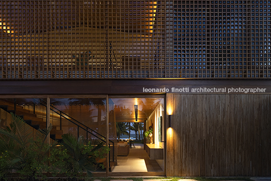 casa ml bernardes arquitetura