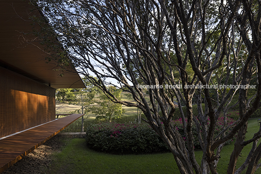 casa djb - fazenda boa vista jacobsen arquitetura