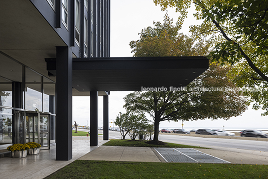 860-880 lake shore apartments mies van der rohe