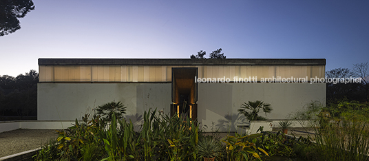 pavilhão brasileiro na bienal de veneza gabriela de matos