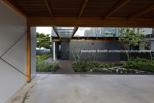 casa mar jobim carlevaro arquitetos