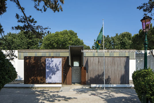 pavilhão brasileiro na bienal de veneza 