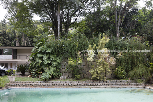 casa guilherme brandi sergio bernardes