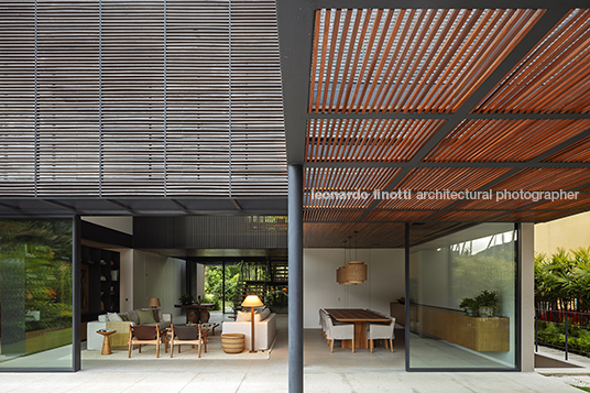 casa pmg bernardes arquitetura