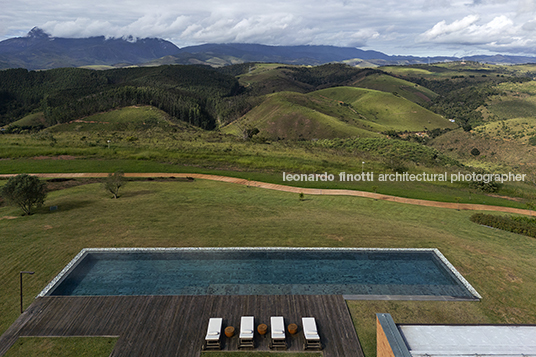 casa membeca lagos bernardes arquitetura