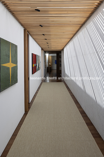 casa rbr bernardes arquitetura