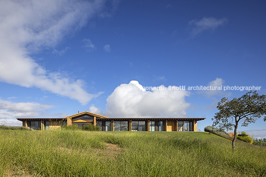 casa membeca lagos bernardes arquitetura
