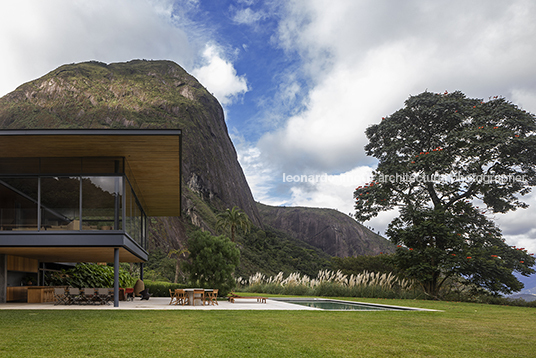 casa rbr bernardes arquitetura