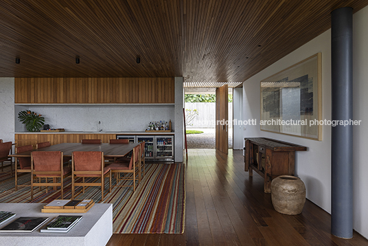 casa rbr bernardes arquitetura