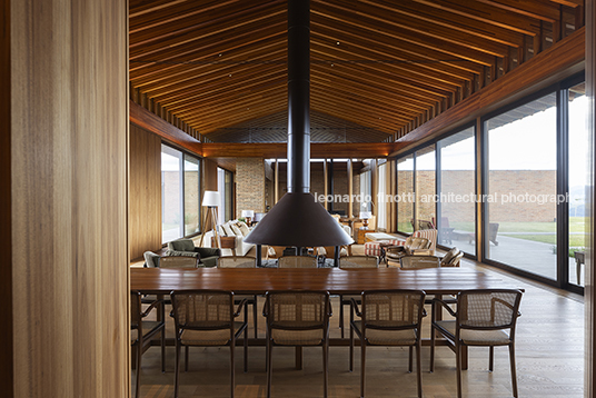 casa membeca lagos bernardes arquitetura