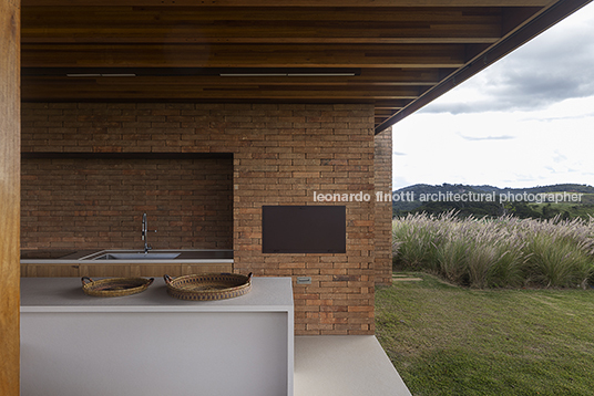 casa membeca lagos bernardes arquitetura
